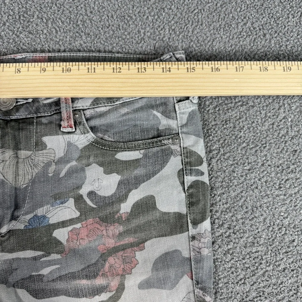 True Religion Jeans Women's Size 28 Gray Camo Floral Halle Mid-Rise Super Skinny - Picture 6 of 11